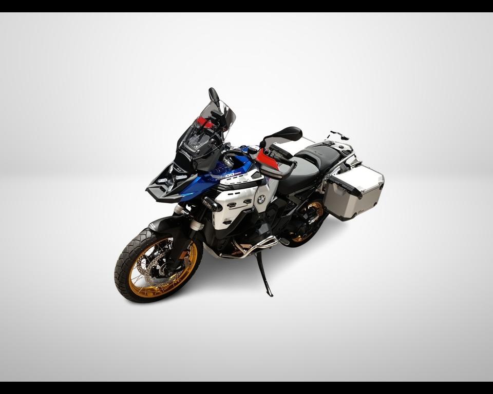 MULTISTRADA V4
