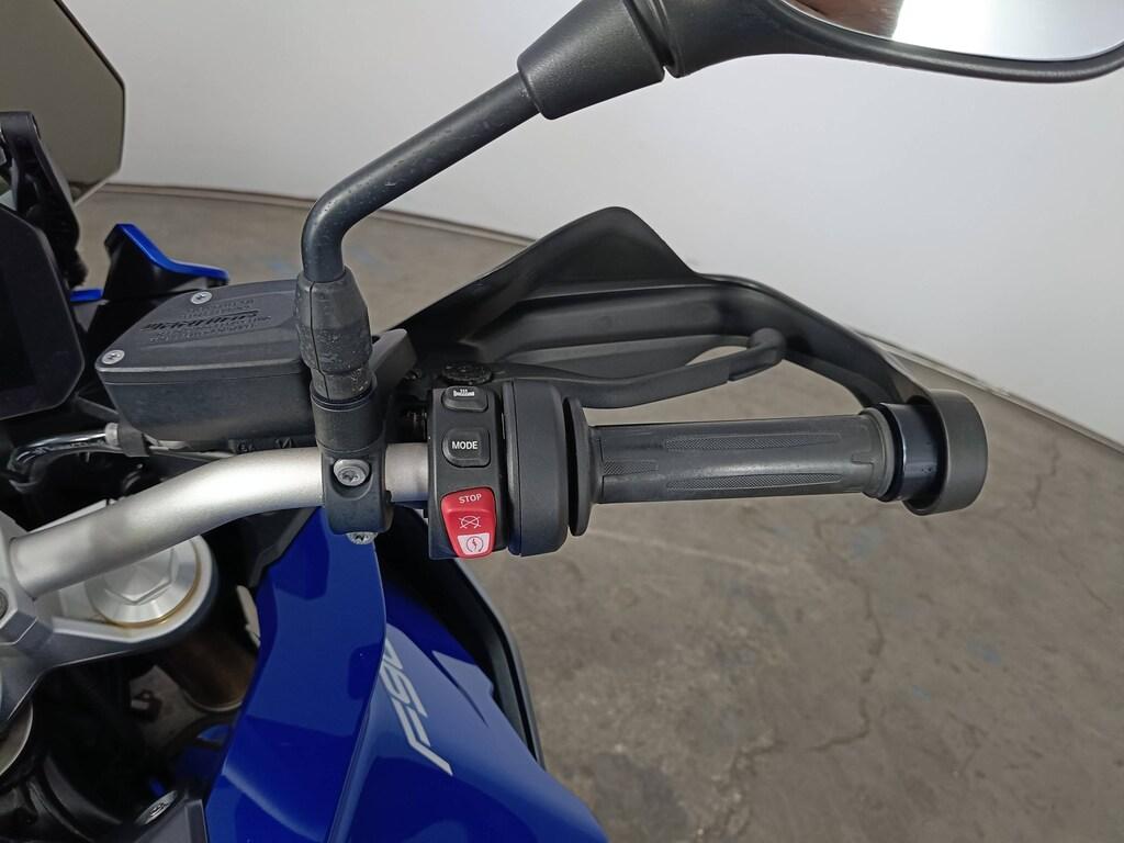 F 900 XR