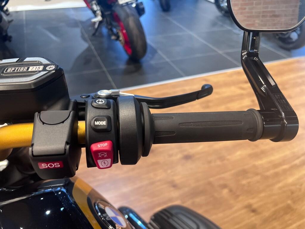 R 12