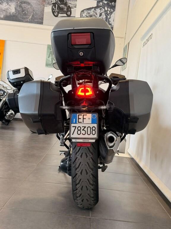 R 1200 R