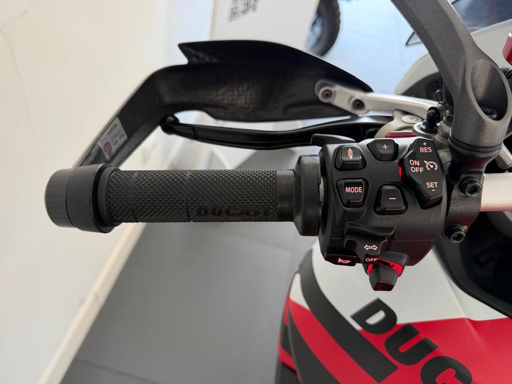 MULTISTRADA V4 RS