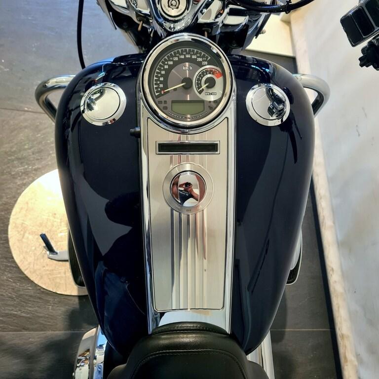 ROAD KING 1690