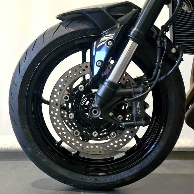 Z 900