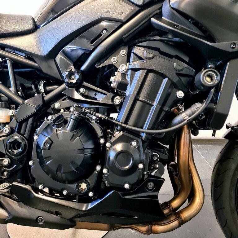 Z 900