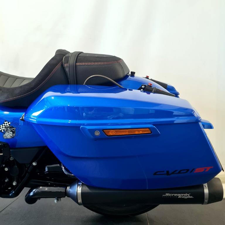 CVO 1977 STREET GLIDE