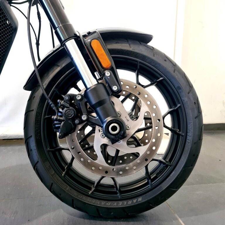 STREET ROD 750