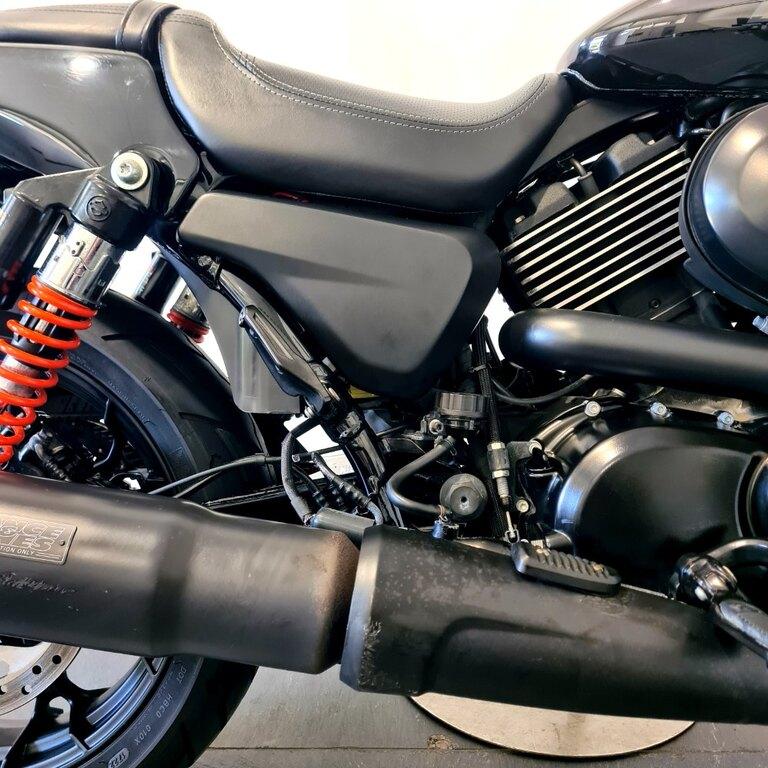 STREET ROD 750