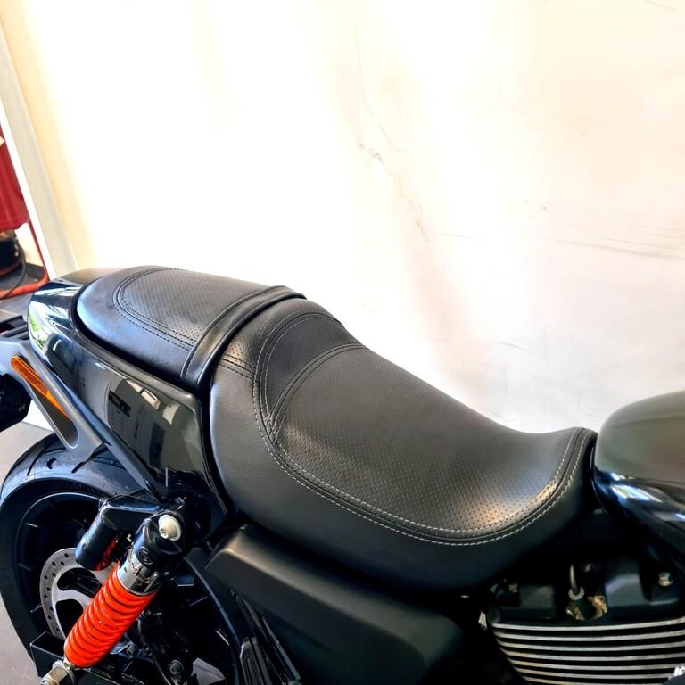 STREET ROD 750