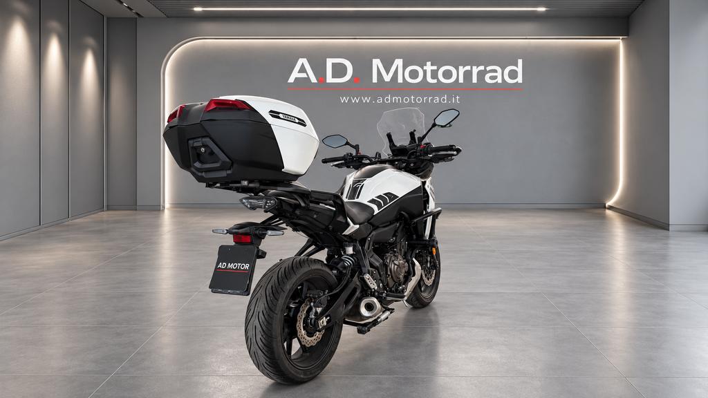 TRACER 700