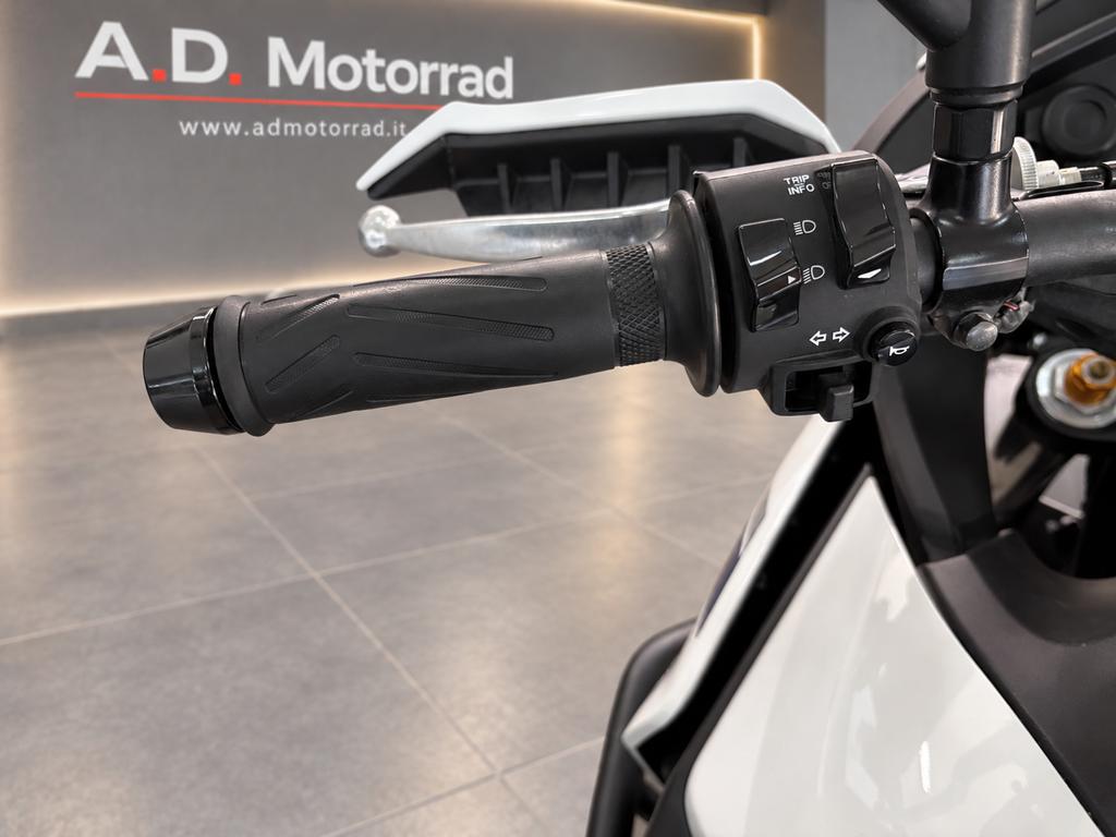 TRACER 700