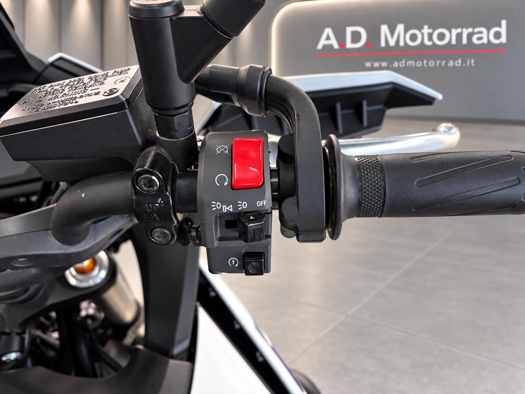 TRACER 700