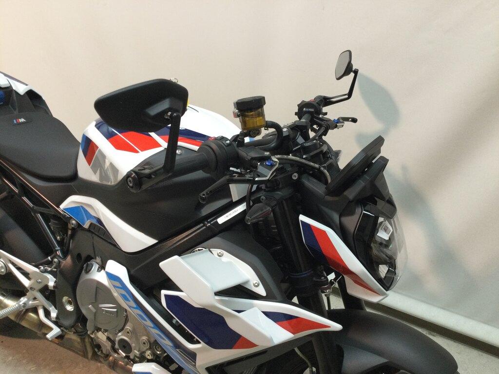 M 1000 R
