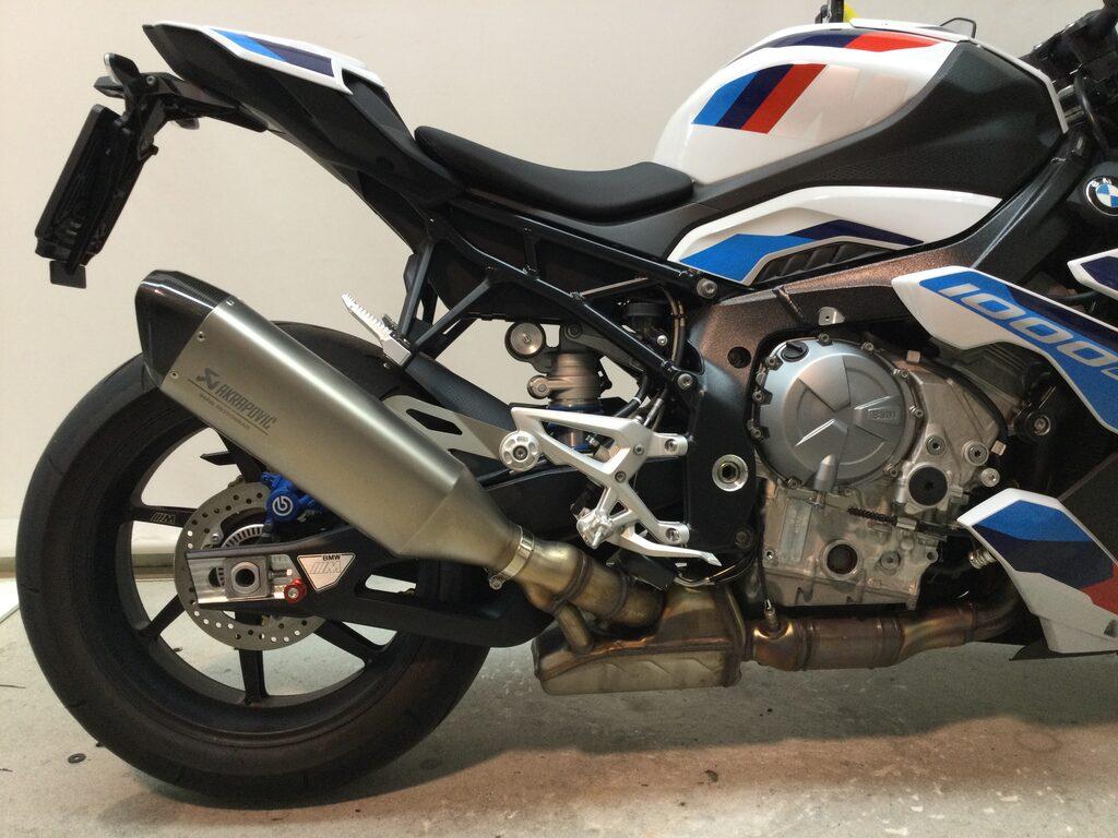 M 1000 R
