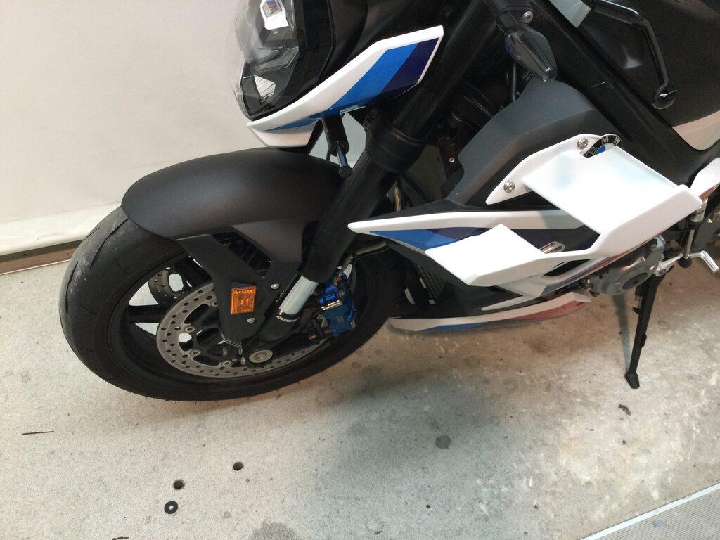M 1000 R