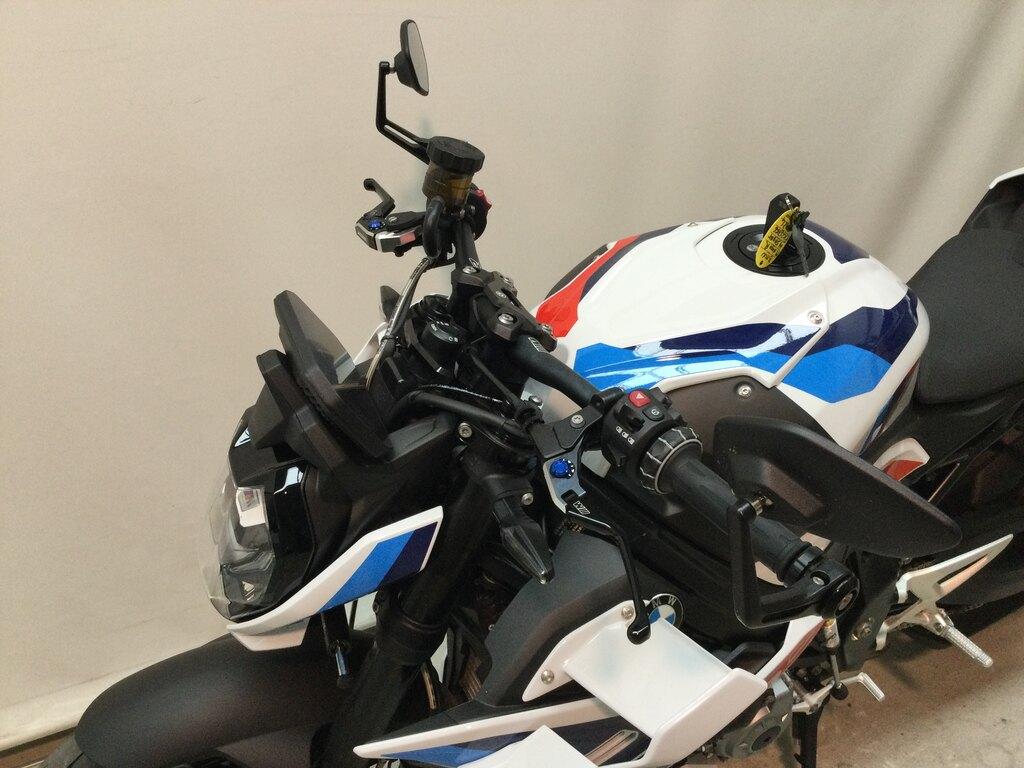 M 1000 R