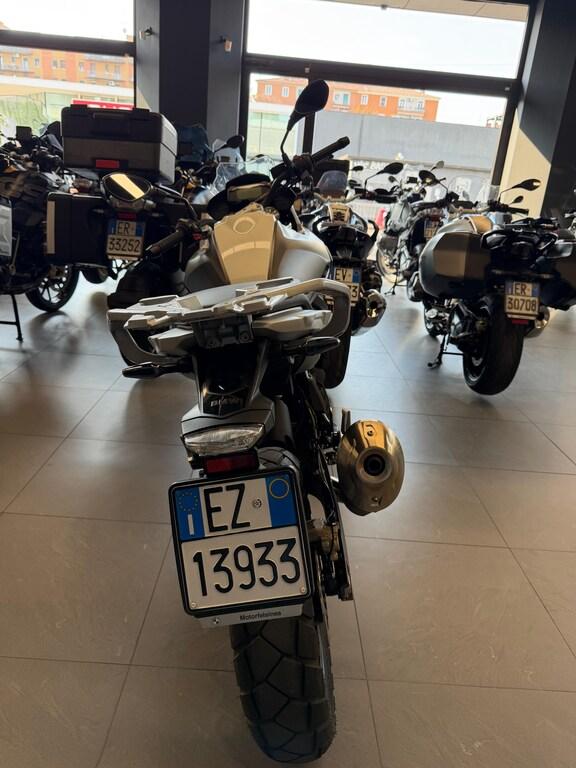G 310 GS