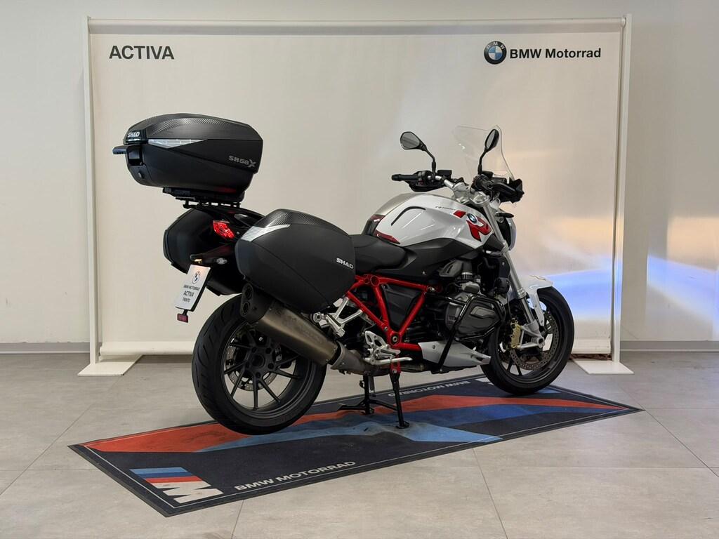 R 1200 R
