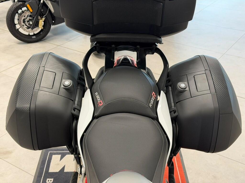 R 1200 R