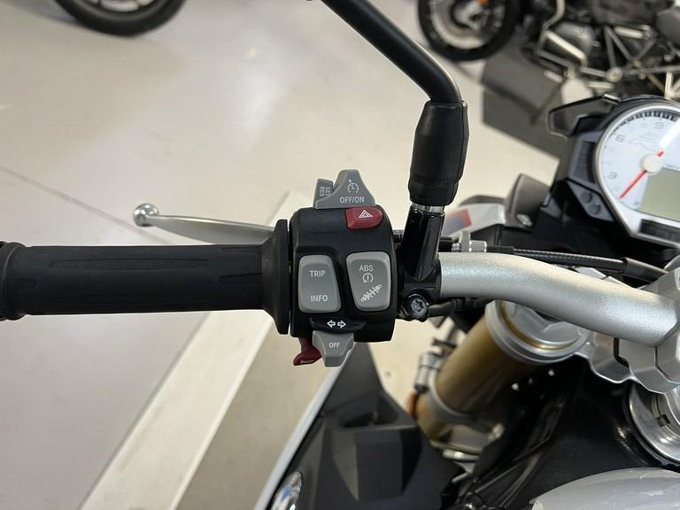 S 1000 R