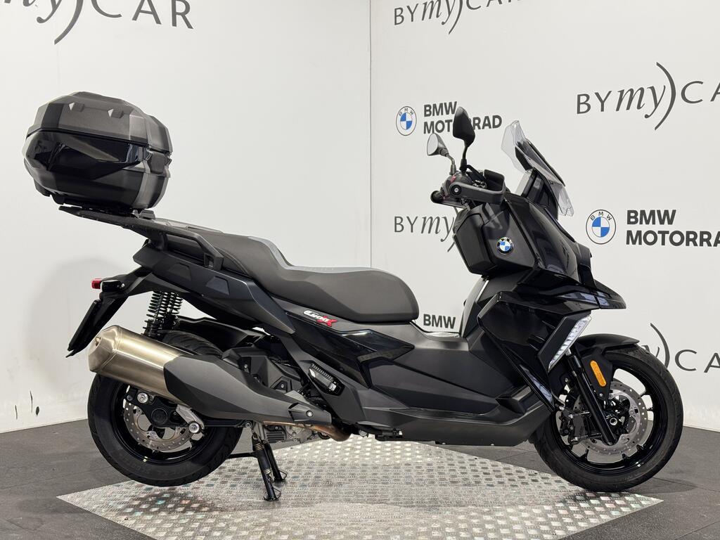 C 400 X