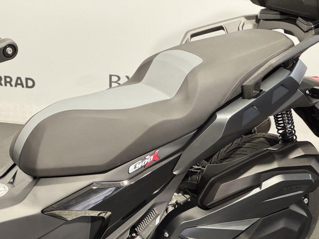 C 400 X