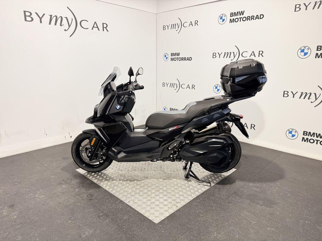 C 400 X