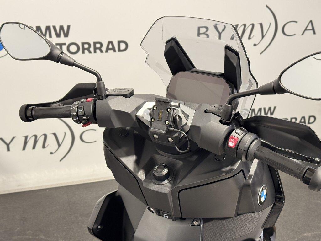 C 400 X