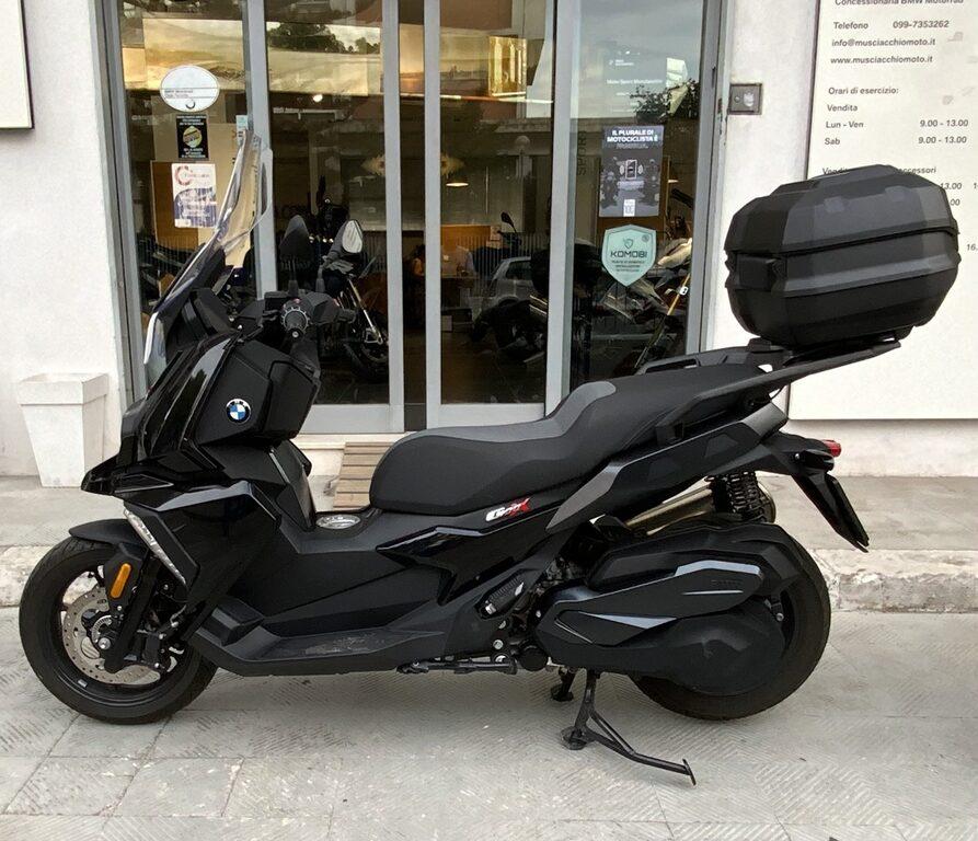 C 400 X