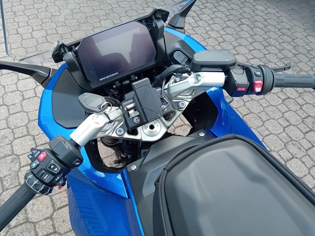 R 1300 RS