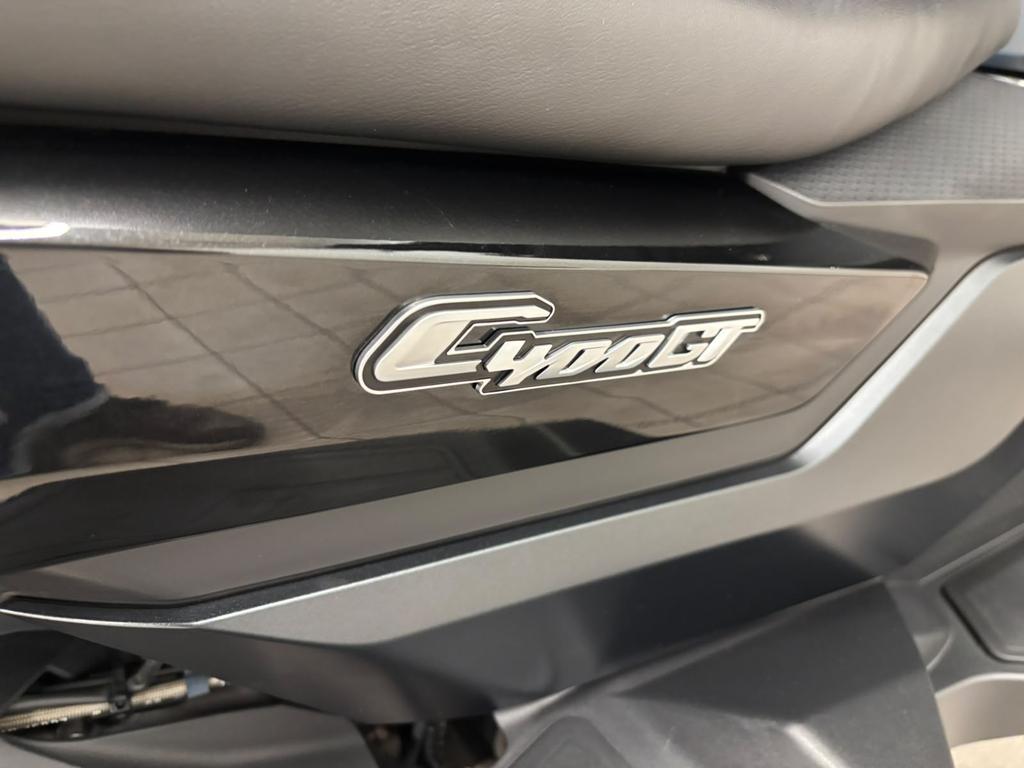 C 400 GT