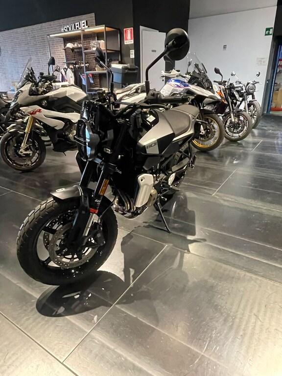 SVARTPILEN 801