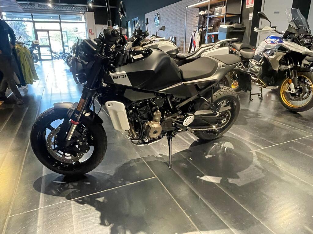 SVARTPILEN 801