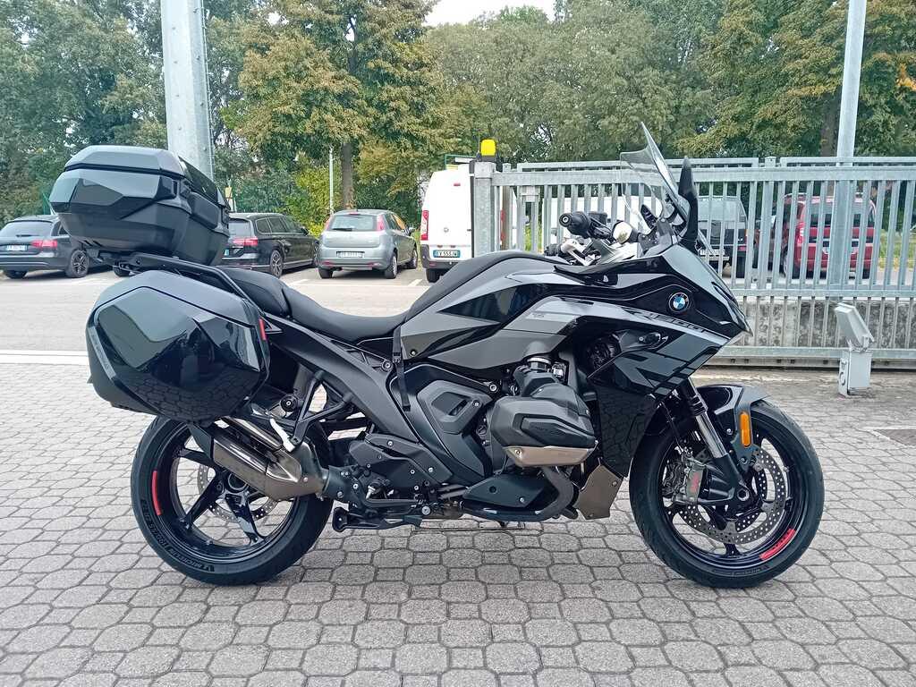 R 1300 RS