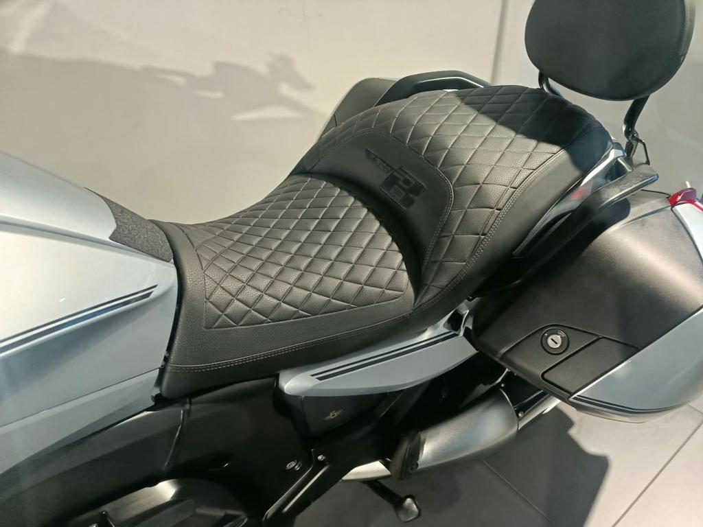K 1600 B