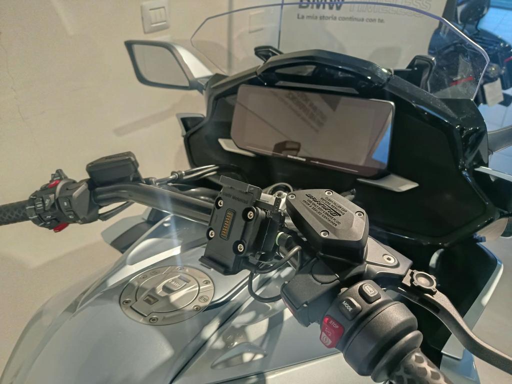 K 1600 B