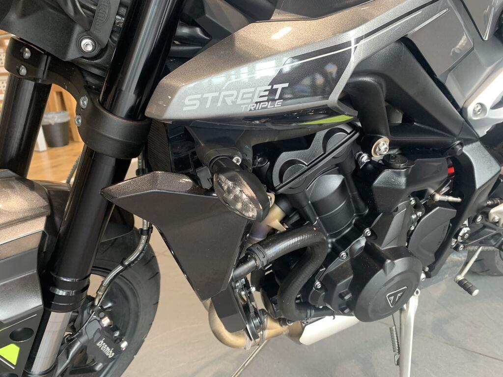 STREET TRIPLE 765