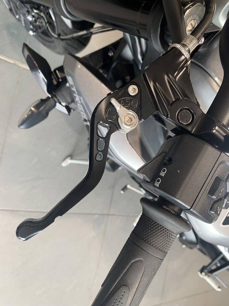 STREET TRIPLE 765