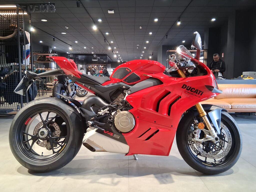 PANIGALE V4