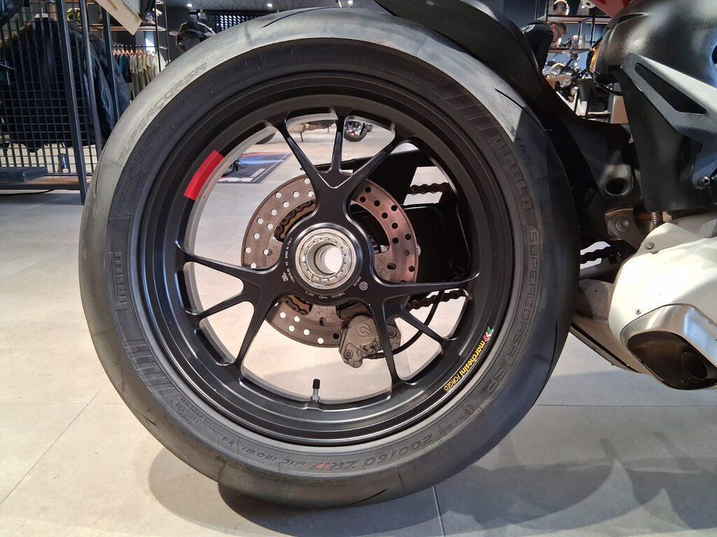 PANIGALE V4