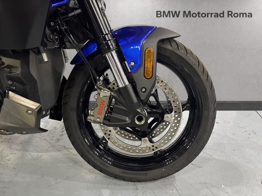 R 1300 R