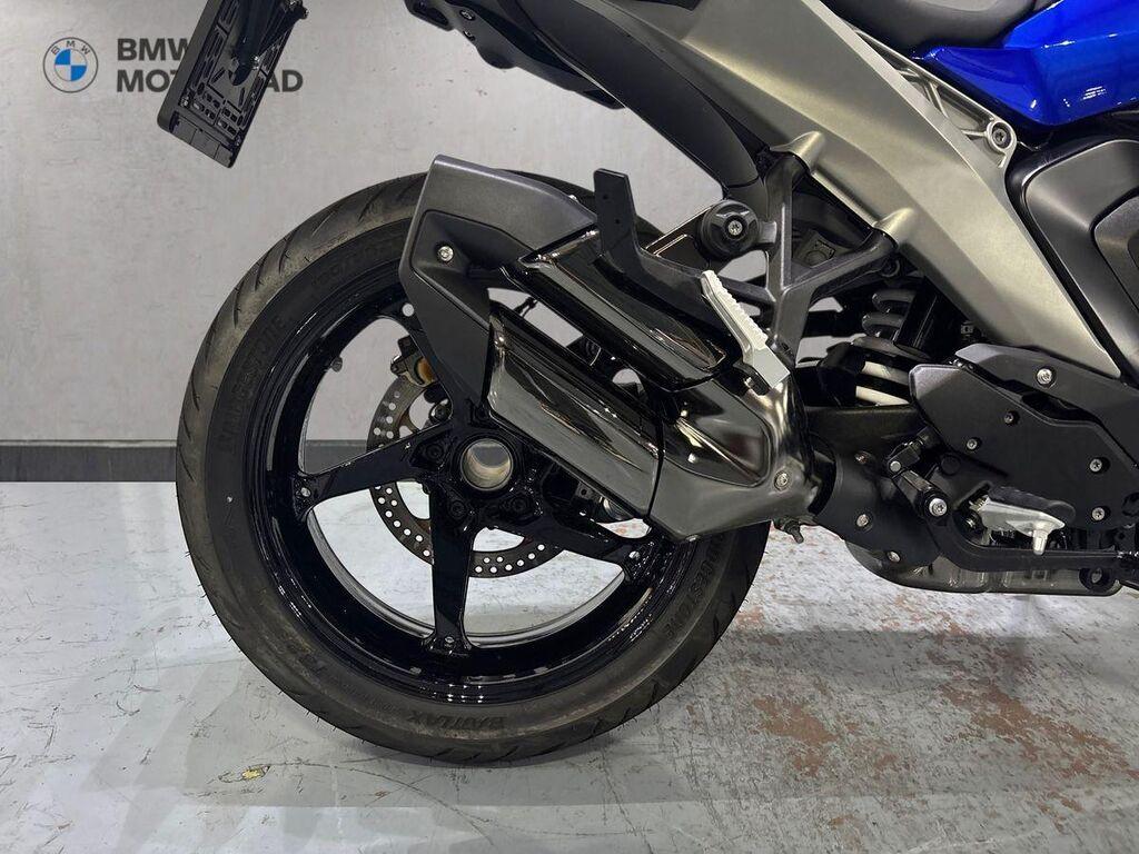 R 1300 R