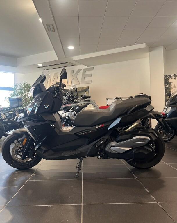 C 400 X
