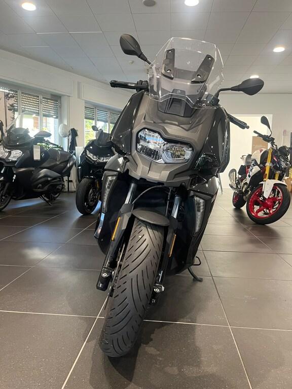 C 400 X