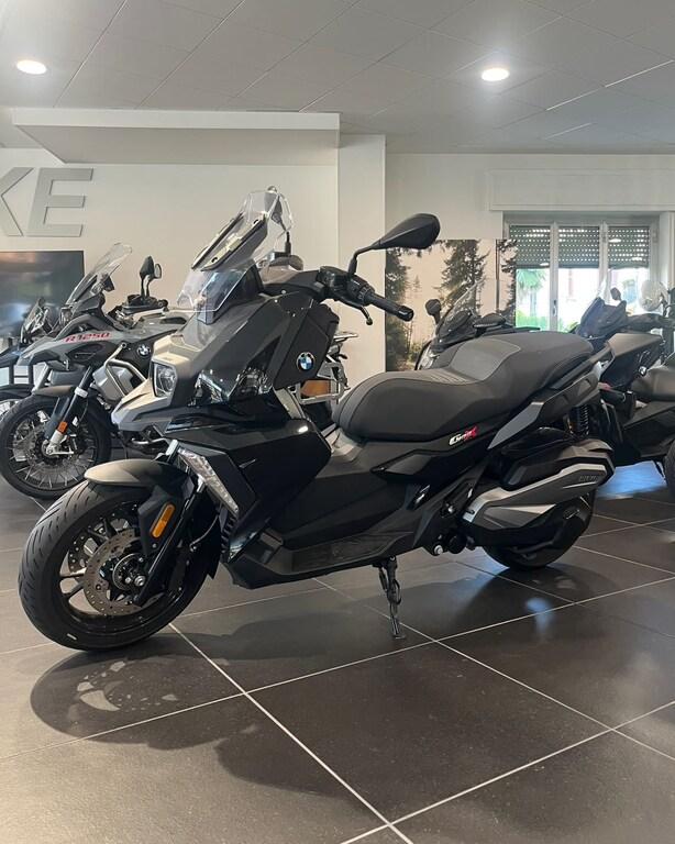 C 400 X