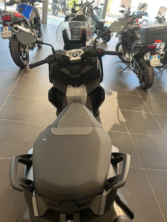 C 400 X