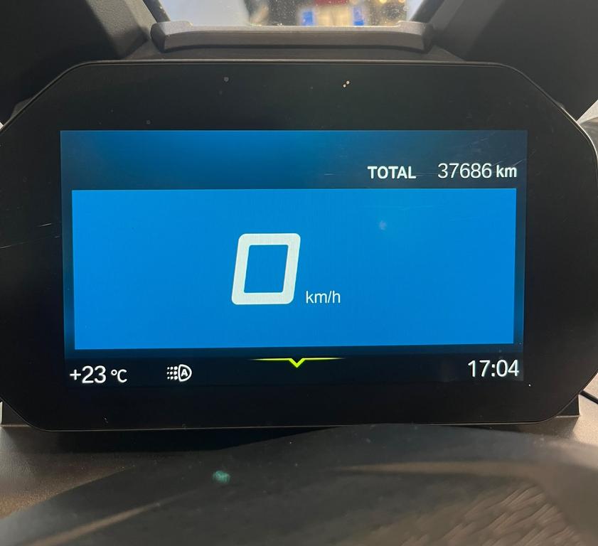 C 400 X