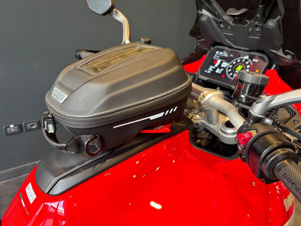 MULTISTRADA V4