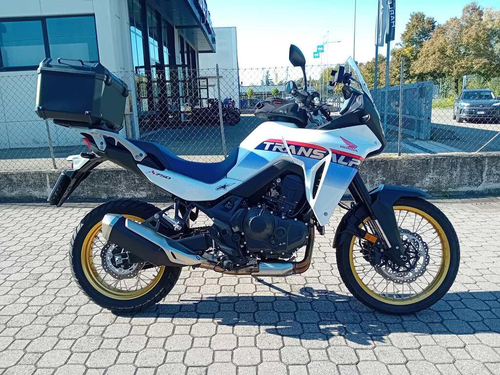 TRANSALP 750