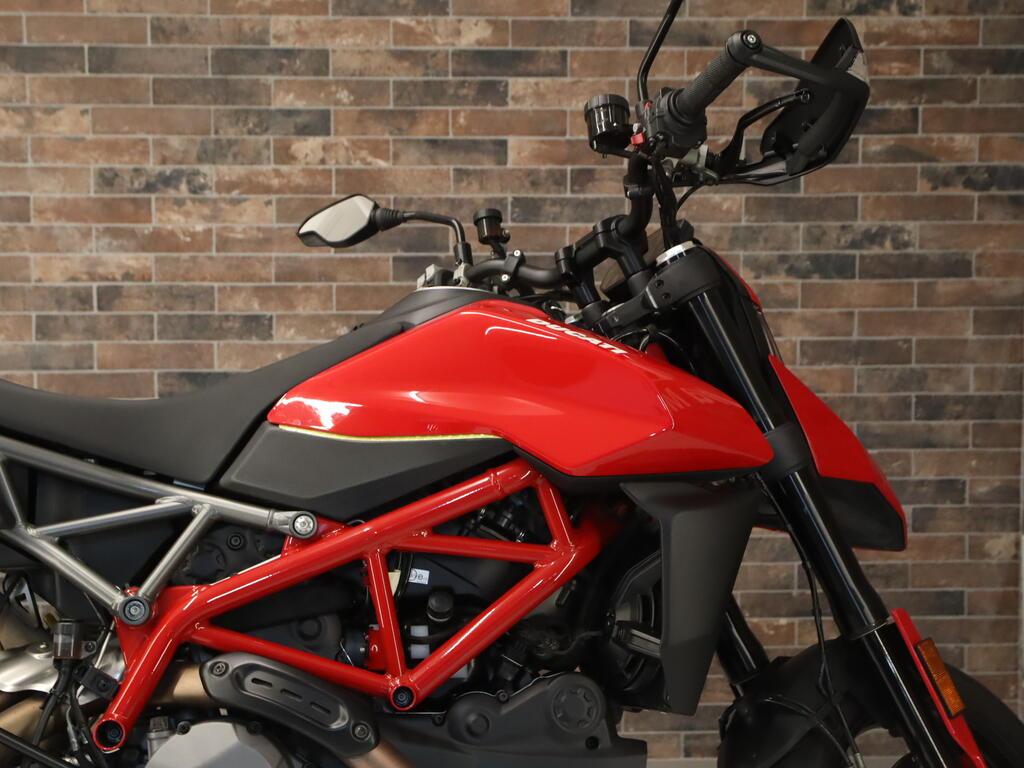 HYPERMOTARD 950