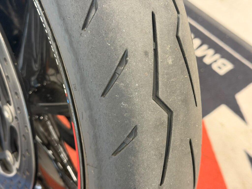 M 1000 R